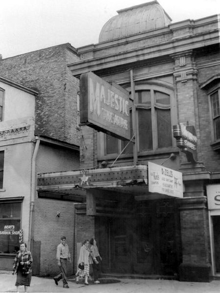 Majestic Theatre - Old Photo (newer photo)
